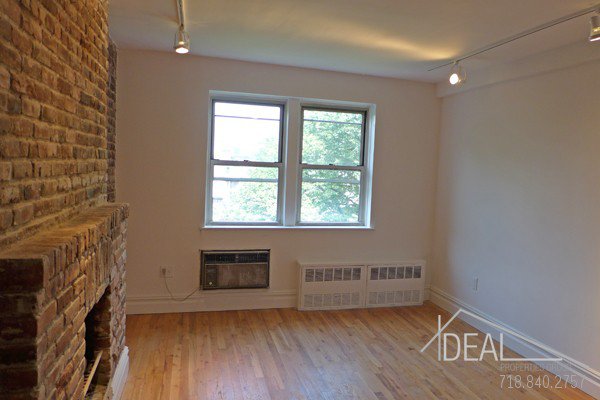 Excellent 1 Bedroom Apartment for Rent in Brooklyn Heights!