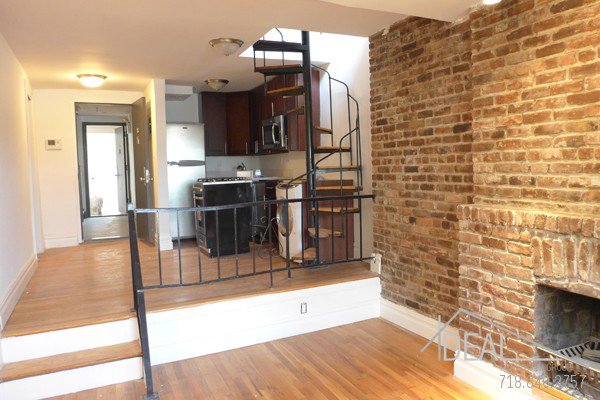 Excellent 1 Bedroom Apartment for Rent in Brooklyn Heights!