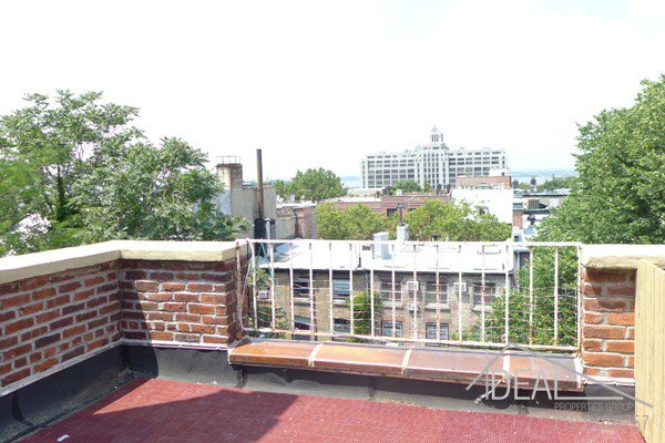 Excellent 1 Bedroom Apartment for Rent in Brooklyn Heights!